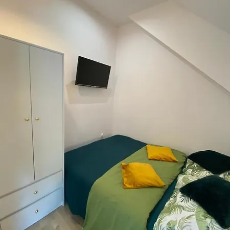 Fiona2 Centrum700m Parking Bezplatny Monitorowany Salon Tv Sypialnia Tv Lazienka Kuchnia Rekuperacja * Карпач