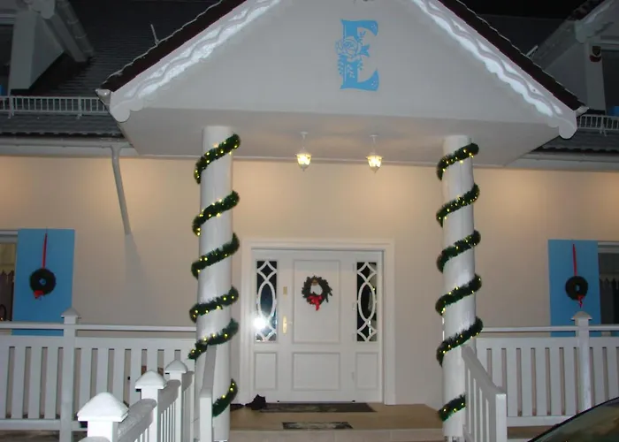 Apartment Fiona2 Centrum700m Parking Bezplatny Monitorowany Salon Tv Sypialnia Tv Lazienka Kuchnia Rekuperacja Karpacz