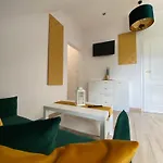 Apartment Fiona2 Centrum700m Parking Bezplatny Monitorowany Salon Tv Sypialnia Tv Lazienka Kuchnia Rekuperacja *