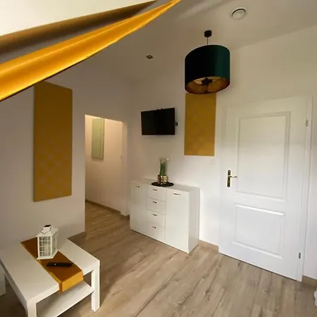 Διαμέρισμα Fiona2 Centrum700m Parking Bezplatny Monitorowany Salon Tv Sypialnia Tv Lazienka Kuchnia Rekuperacja