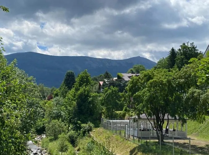 Fiona2 Centrum700m Parking Bezplatny Monitorowany Salon Tv Sypialnia Tv Lazienka Kuchnia Rekuperacja 카르파츠